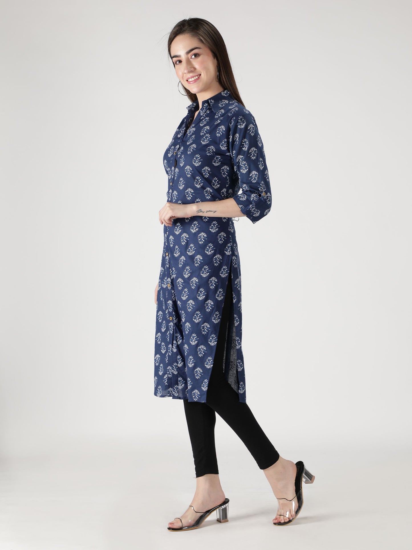 Fabclub Cotton Floral Printed Straight Women Kurti (Navy Blue) - Redfever