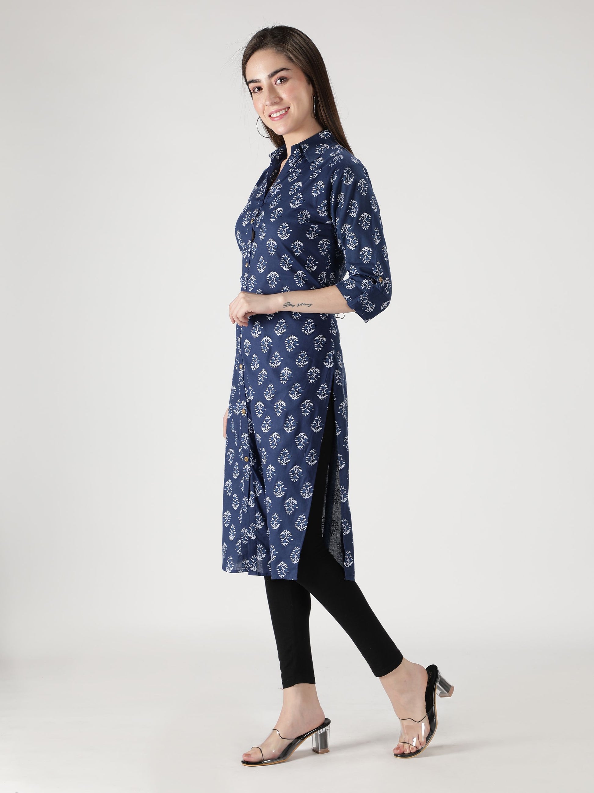 Fabclub Cotton Floral Printed Straight Women Kurti (Navy Blue) - Redfever